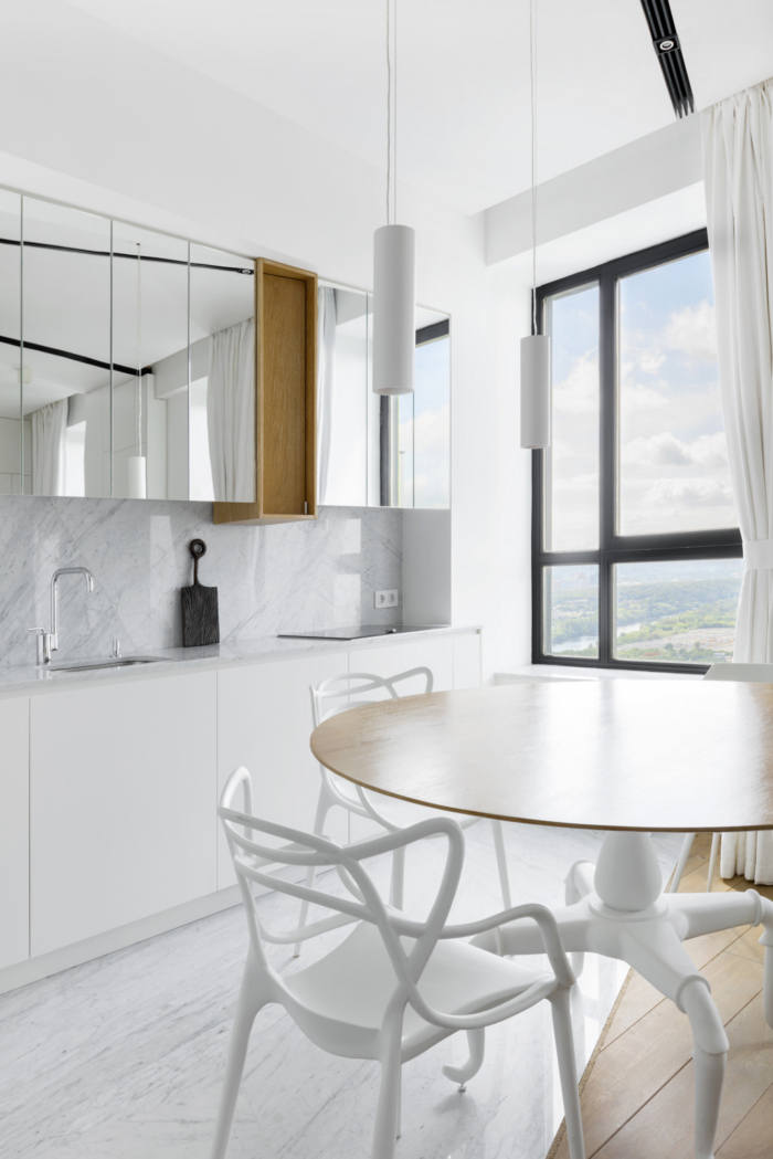 Minimal Moscow Apartment - 0