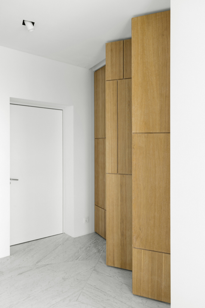 Minimal Moscow Apartment - 0