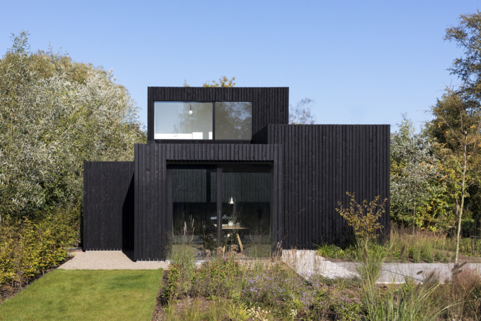 Tiny Holiday House - 0