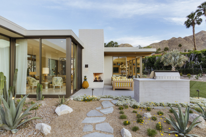 Thunderbird Heights Residence - 0