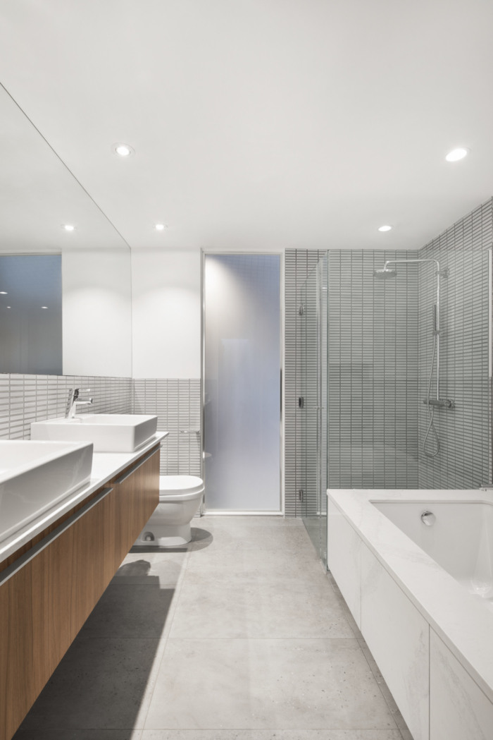 Atrium Townhome - 0