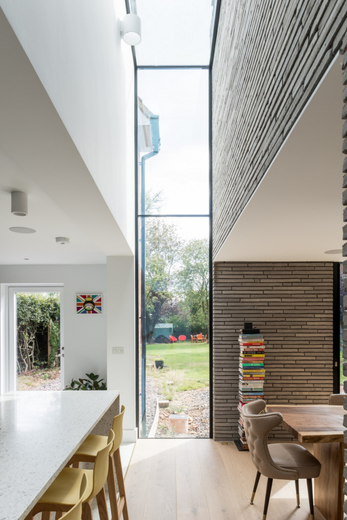 Long Brick House - 0