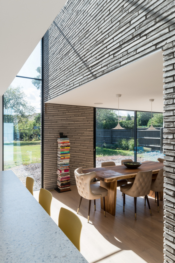 Long Brick House - 0