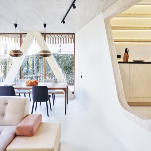recent Freebooter House home design projects