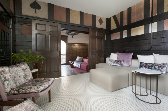 Loyola Avenue Apartment Common Space - 0