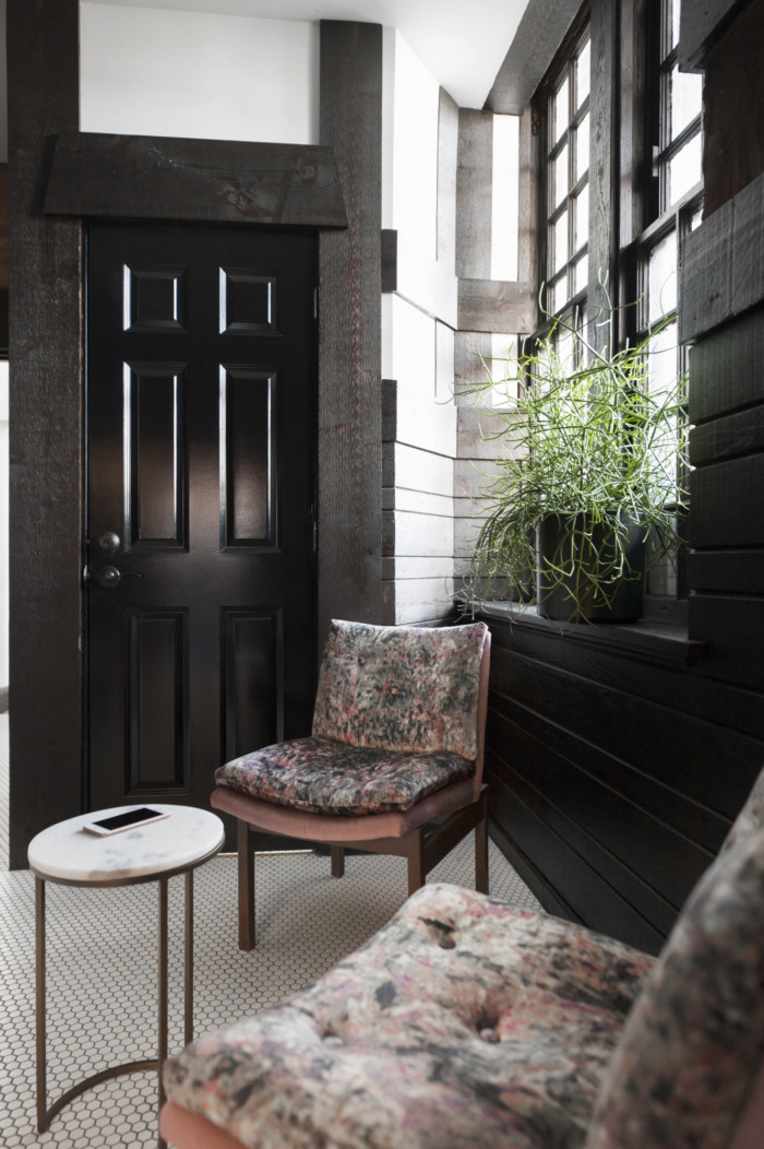 Loyola Avenue Apartment Common Space - 0