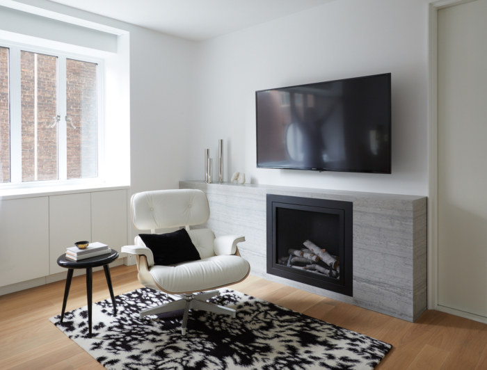 Upper East Side Post-War Apartment - 0