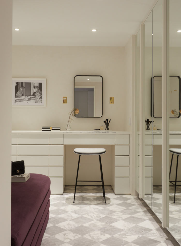 Upper East Side Post-War Apartment - 0