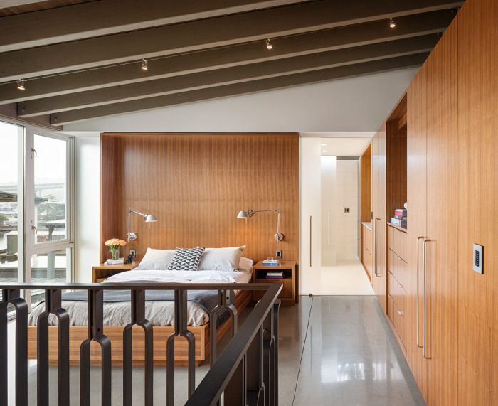 Portage Bay House - 0