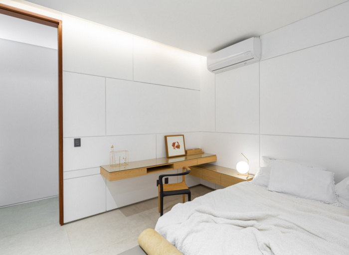 Corner House - 0