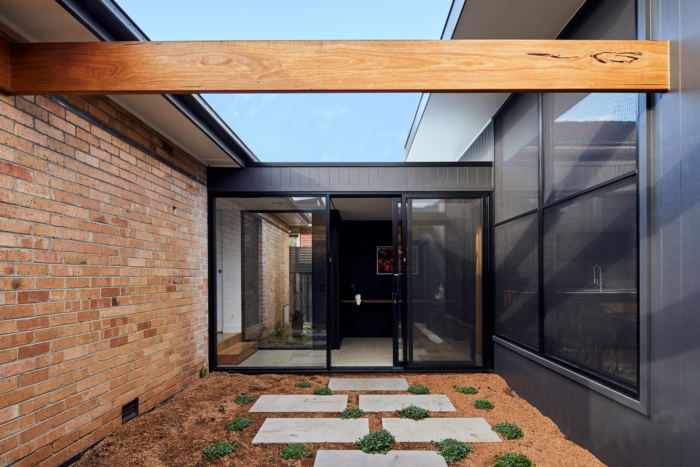 Mavis House - 0
