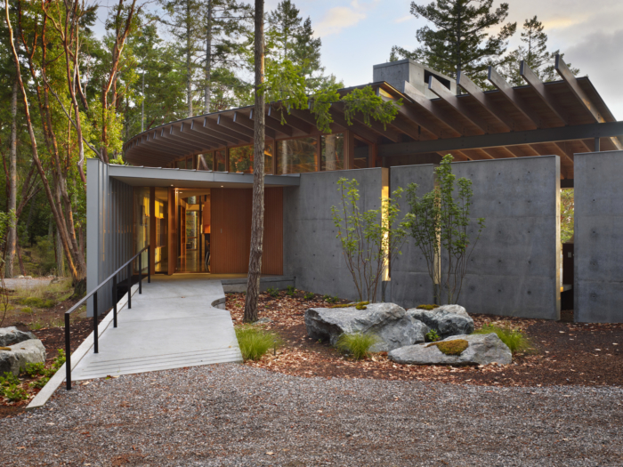 Suncrest House - 0