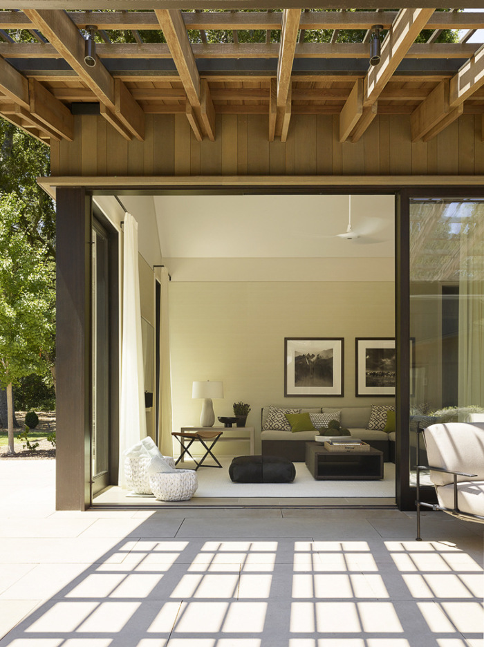 Oak Woodland House - 0