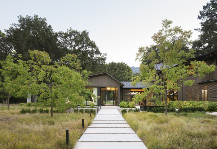 Oak Woodland House - 0