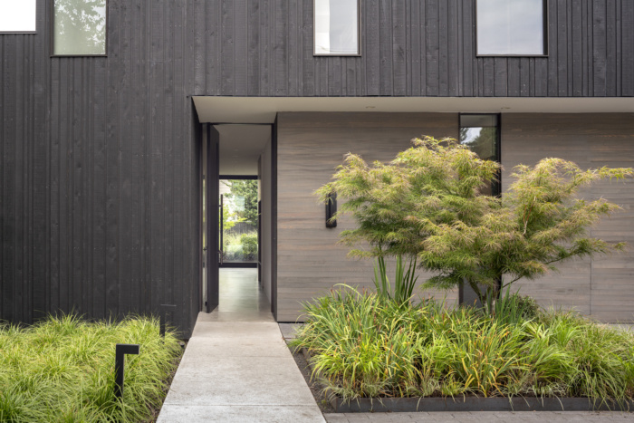 Yo-Ju Courtyard House - 0