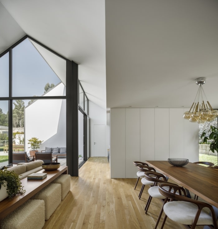Santo Tirso House - 0
