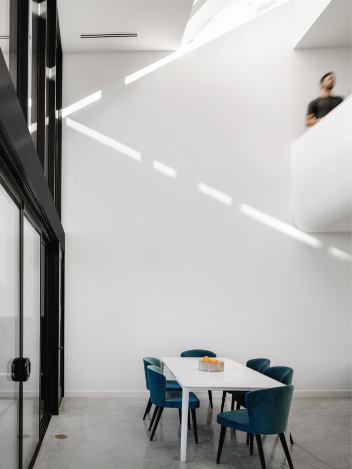 E2211 House - 0