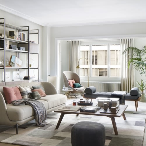 recent Aragó House home design projects