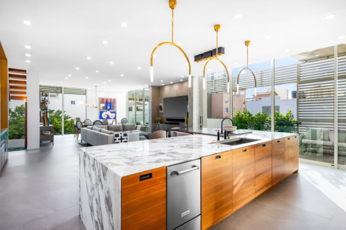 South Beach Multi-Level Residence - 0