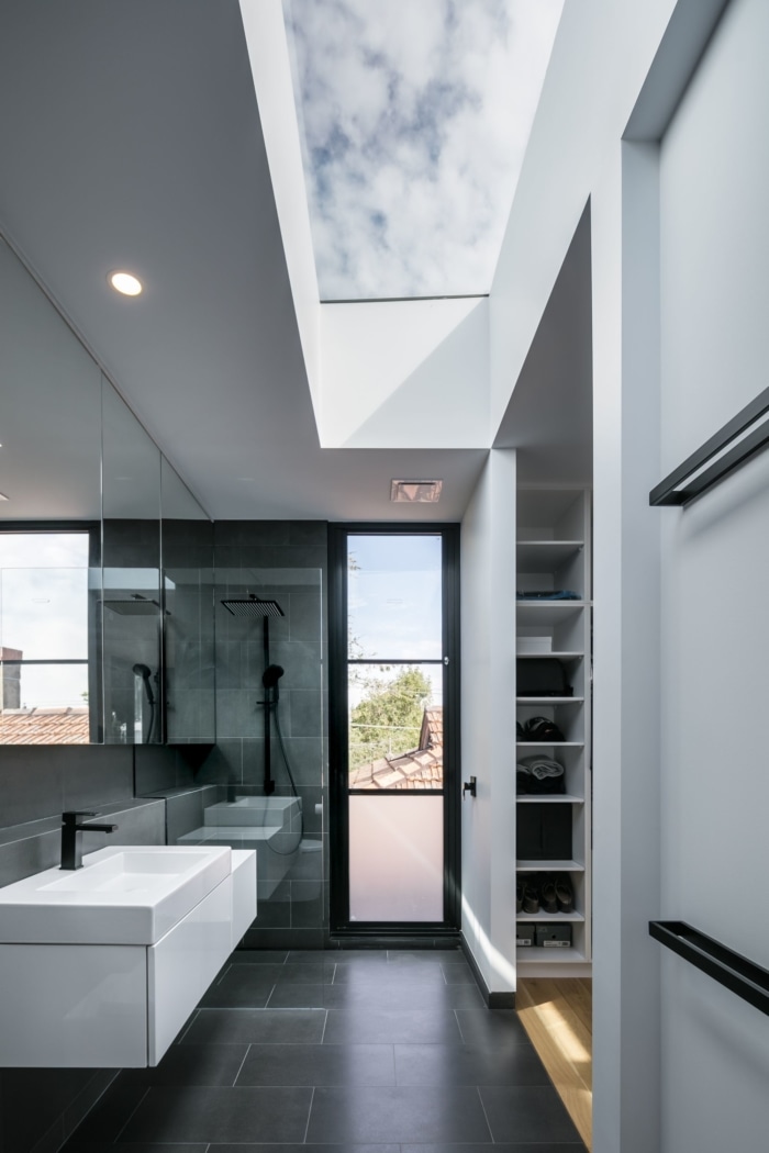 Black House - 0