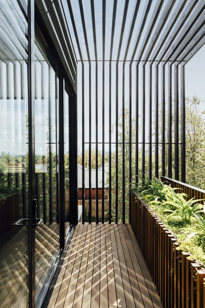 Black House - 0